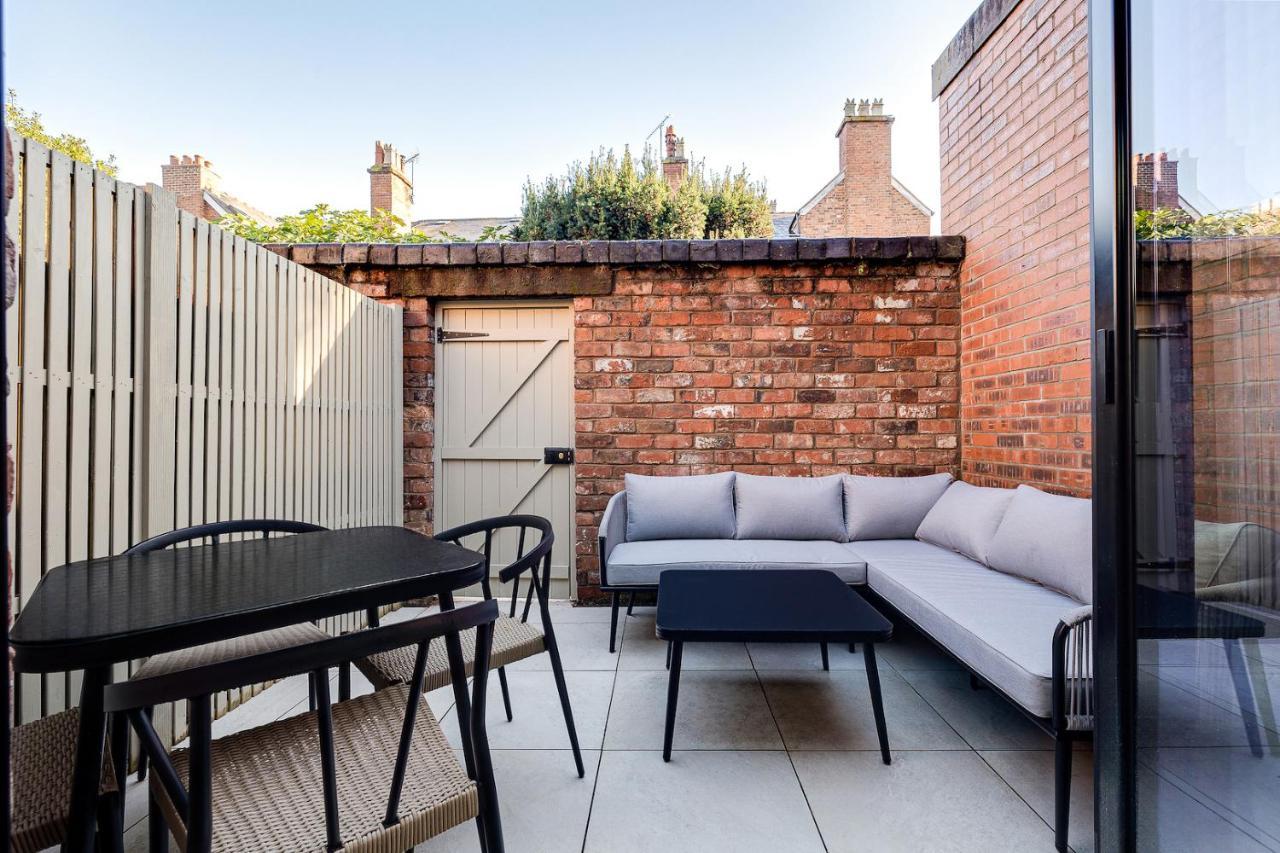 *New* Little Pyecroft House, Chester Bagian luar foto
